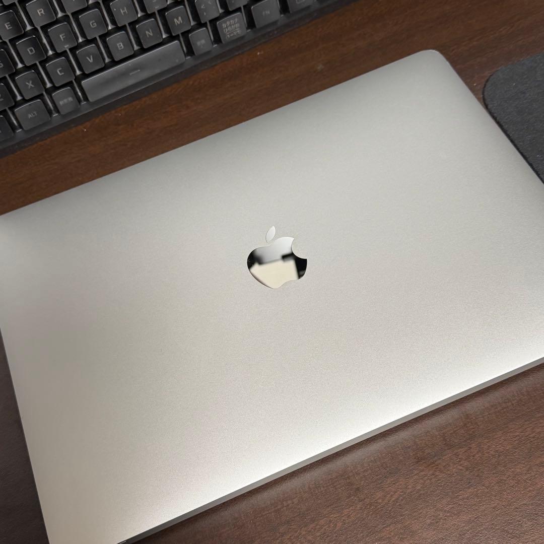 MacBook Air M1 8GB シルバー 256GB