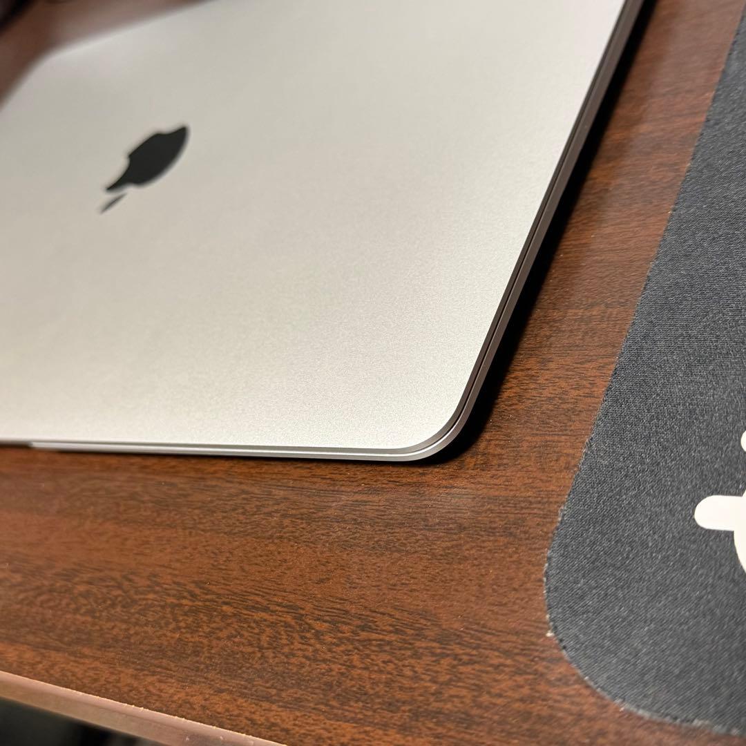 MacBook Air M1 8GB シルバー 256GB