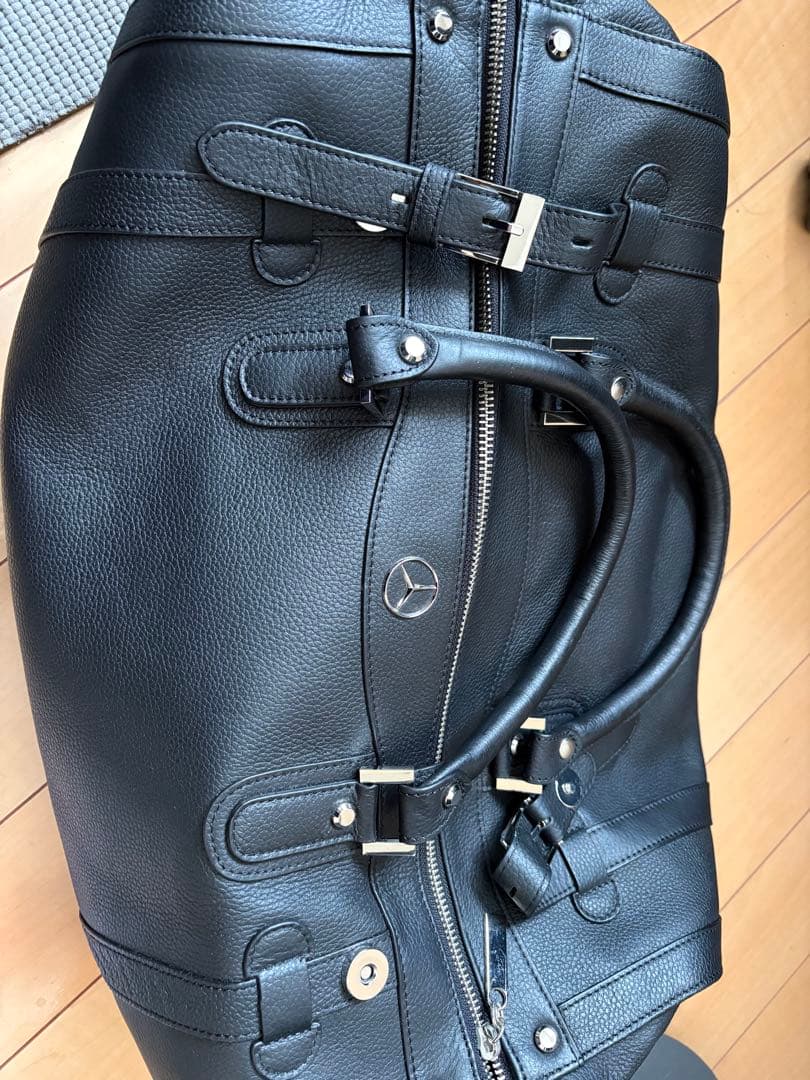 メルセデスベンツ　ブラックボストンバッグ