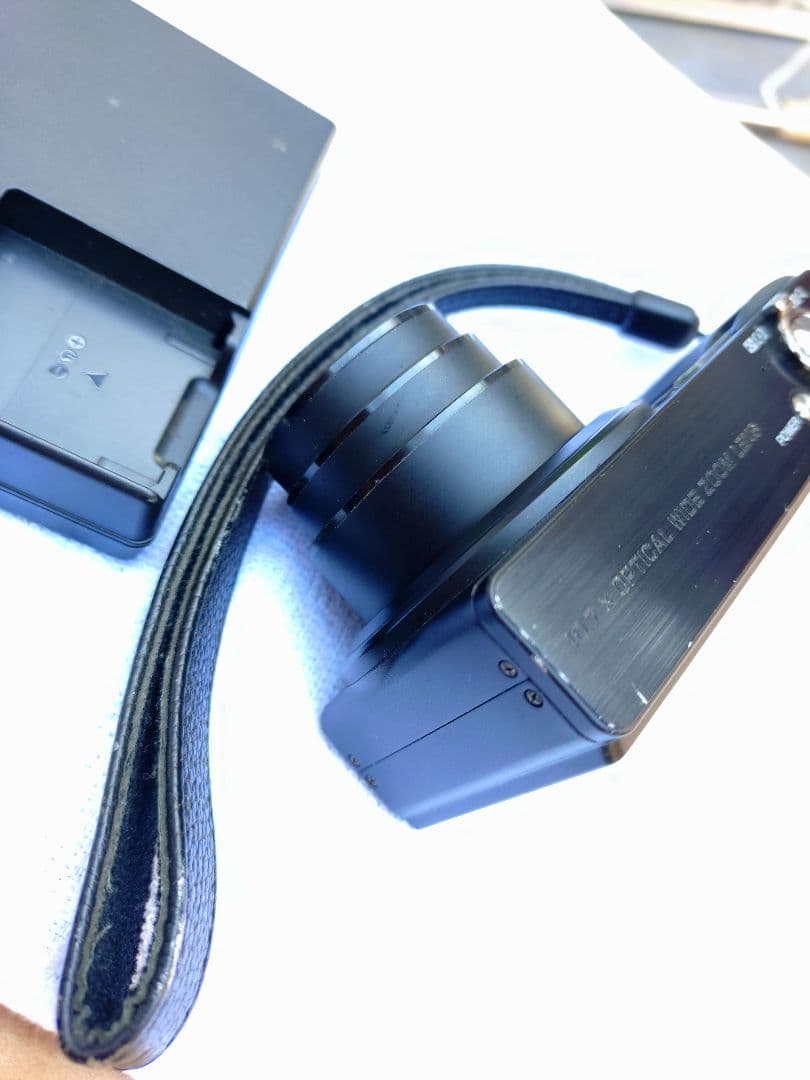 状態の良いRICOH　cx3 デジタルカメラ