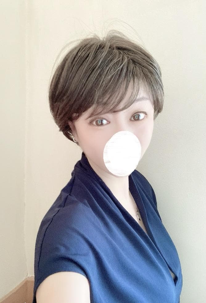 銀座サロン　KAZUE WIG　人毛MIX　フェミニンショート　ダークブラウン