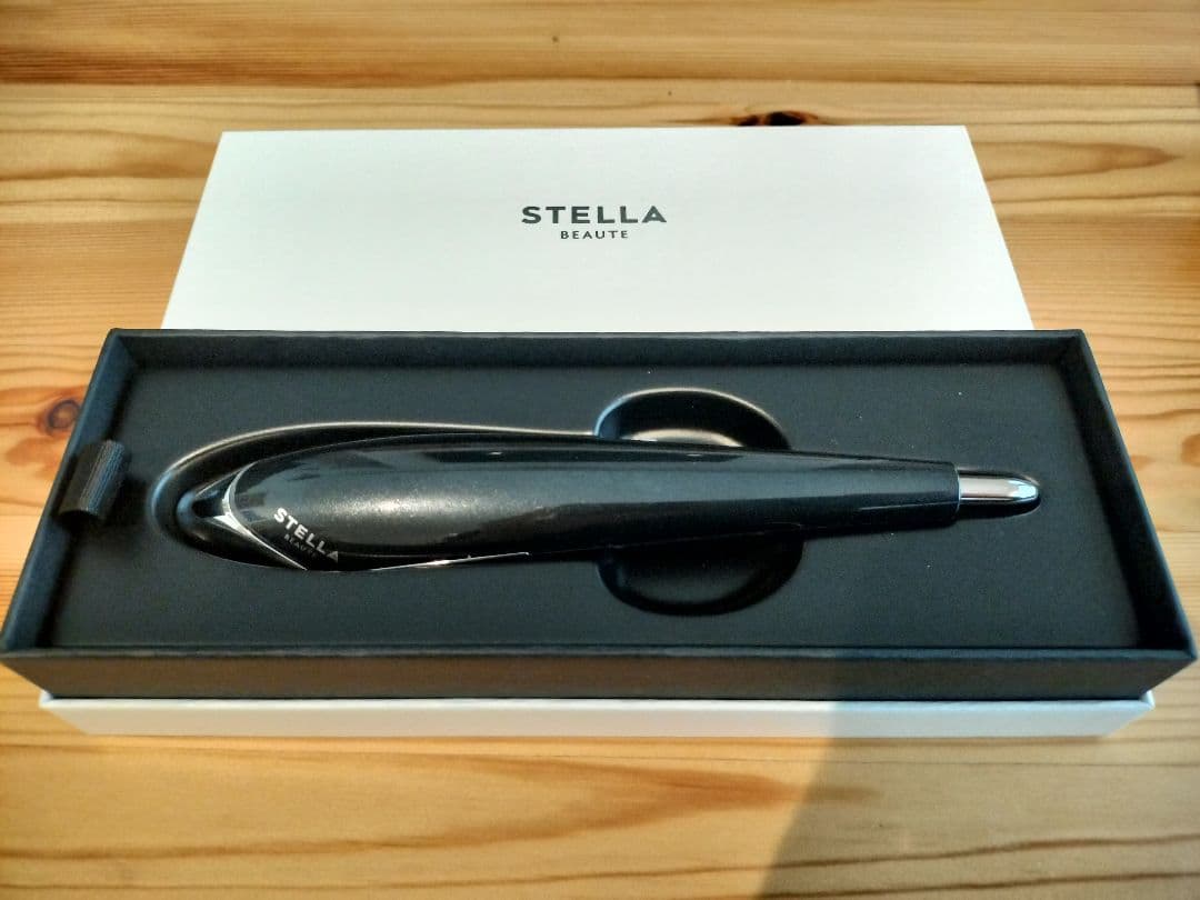 STELLA 美顔器 ブラック USBケーブル付き