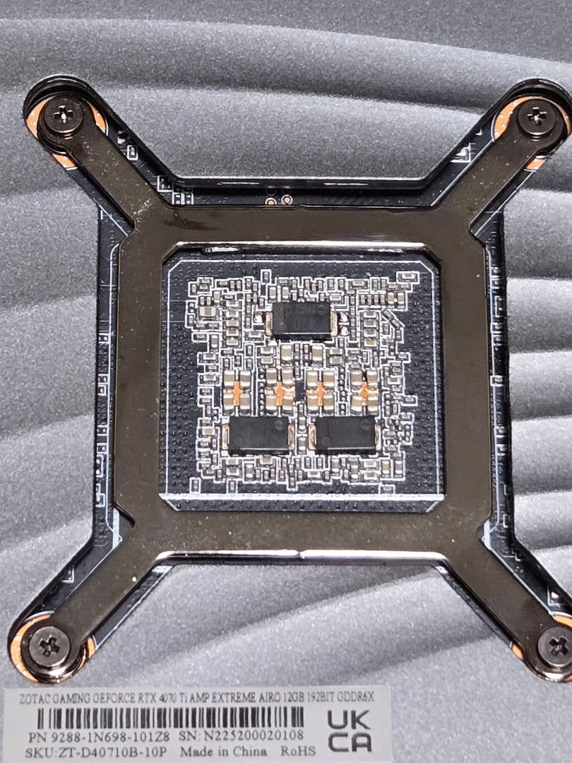 グラフィックボード・グラボ・ビデオカード ZOTAC GeForce RTX 4070 Ti 12GB