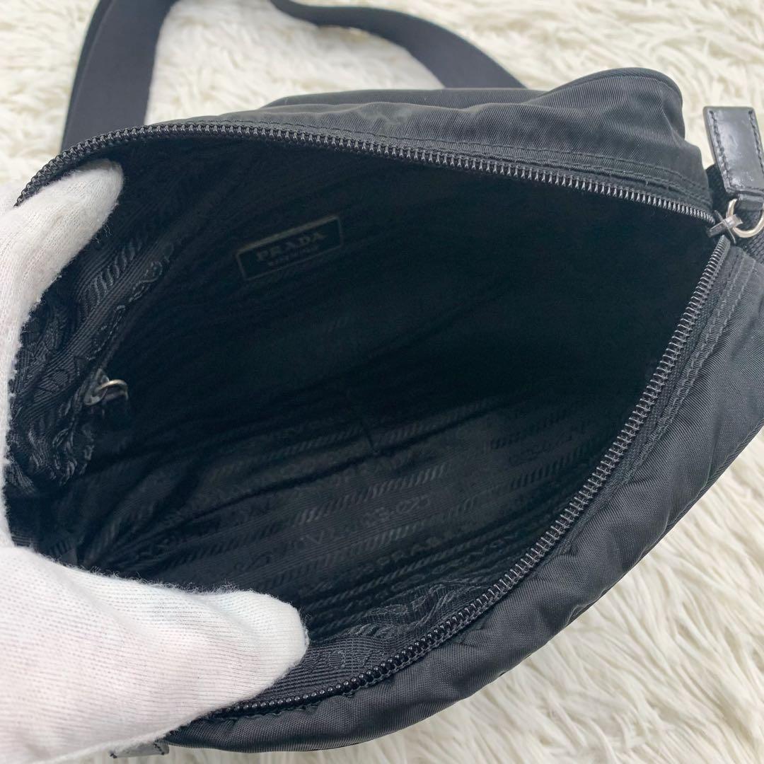 【✨極美品✨】プラダ カメラバッグ 三角ロゴ ナイロン レザー ブラック