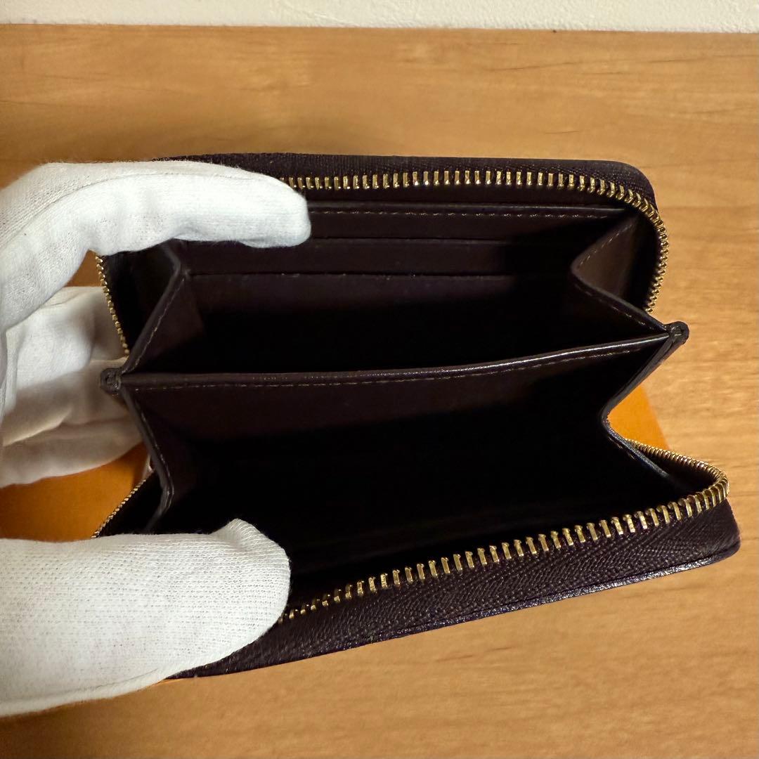 LOUIS VUITTON ヴェルニ ジッピーパース アマラント