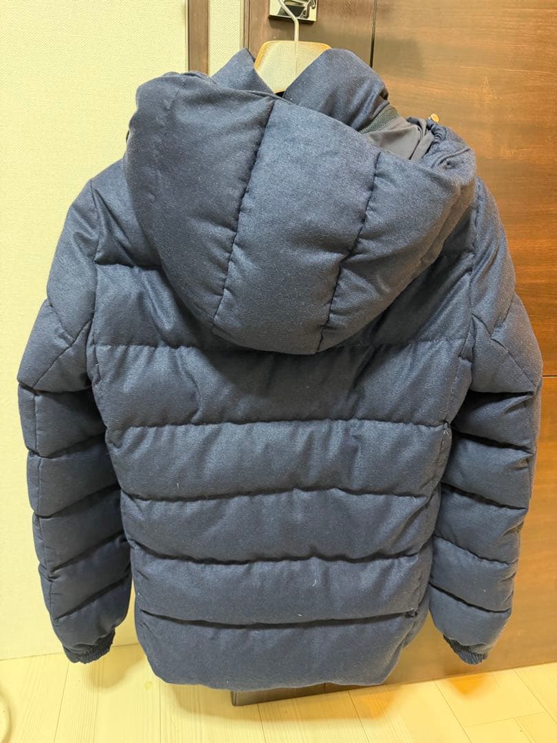 TATRASネイビー ダウンジャケット