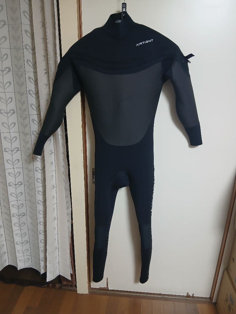 AIRTIGHT 黒 長袖・長ズボンウェットスーツ　最終値下げ