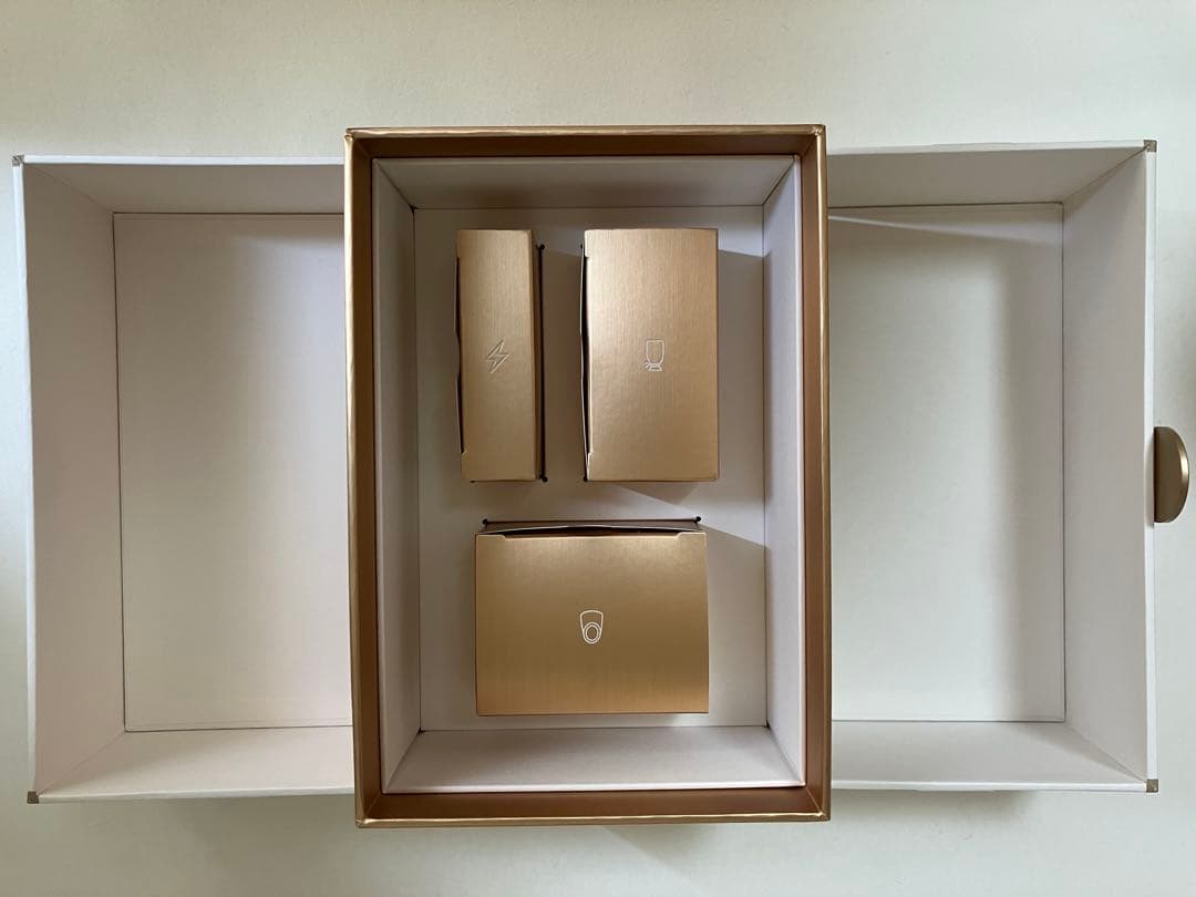 ヤーマン美顔器 フォトプラスシャイニーネオ YJFM18N 保証書付き