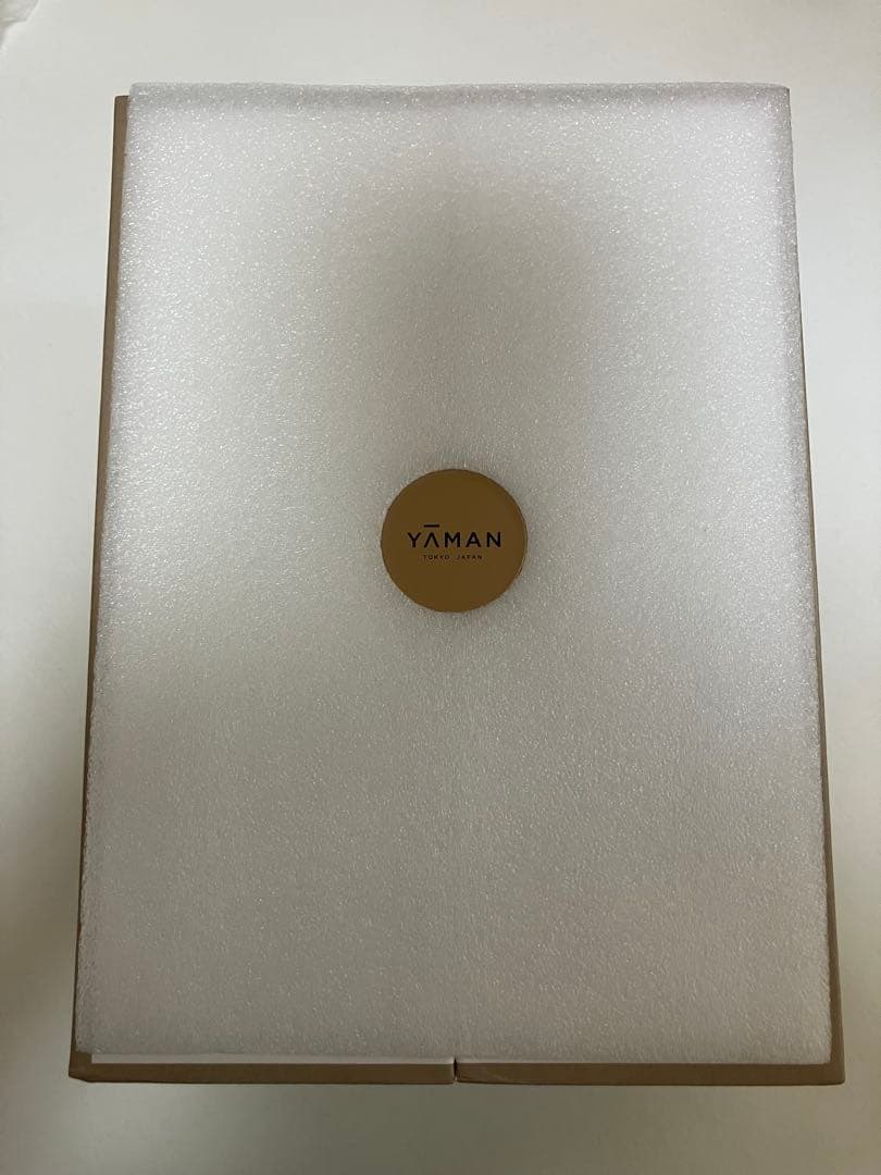 ヤーマン美顔器 フォトプラスシャイニーネオ YJFM18N 保証書付き