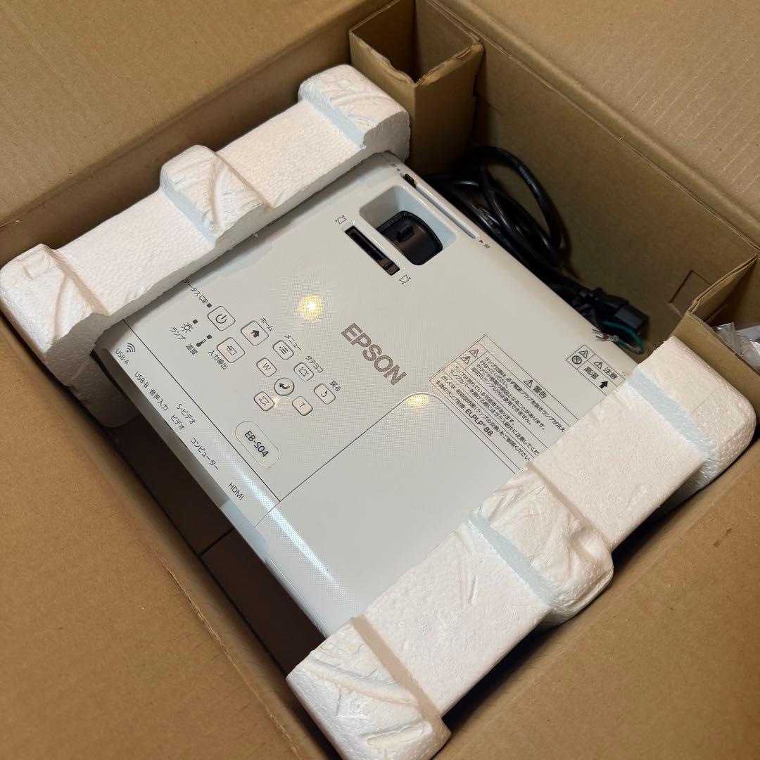EPSON EB-S04 マルチメディアプロジェクター