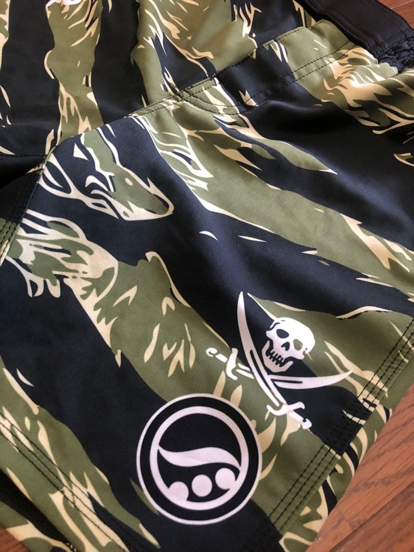 shoyoroll neighborhood コラボノーギショーツ　カモ柄