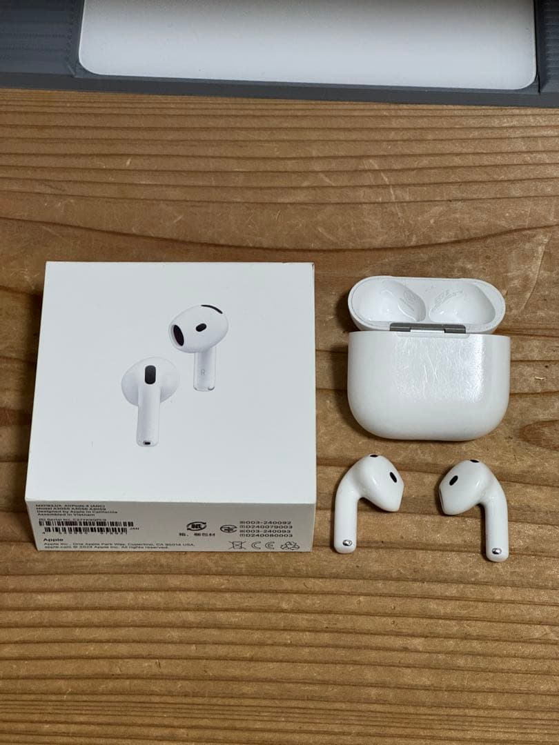 AirPods 4世代　ノイズキャンセリング搭載モデル