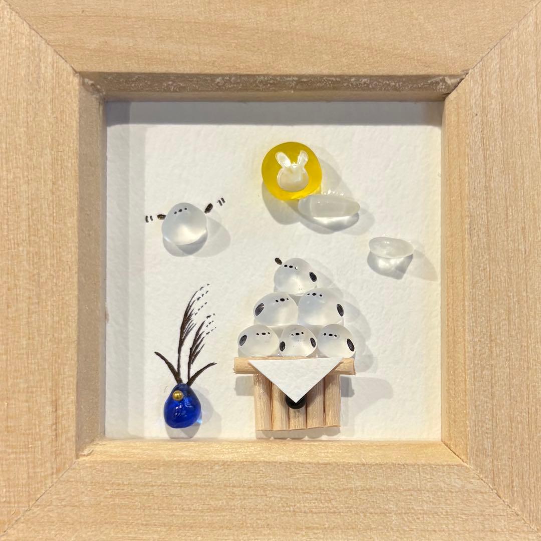 シマエナガ　君とみた花火　。シーグラスアート