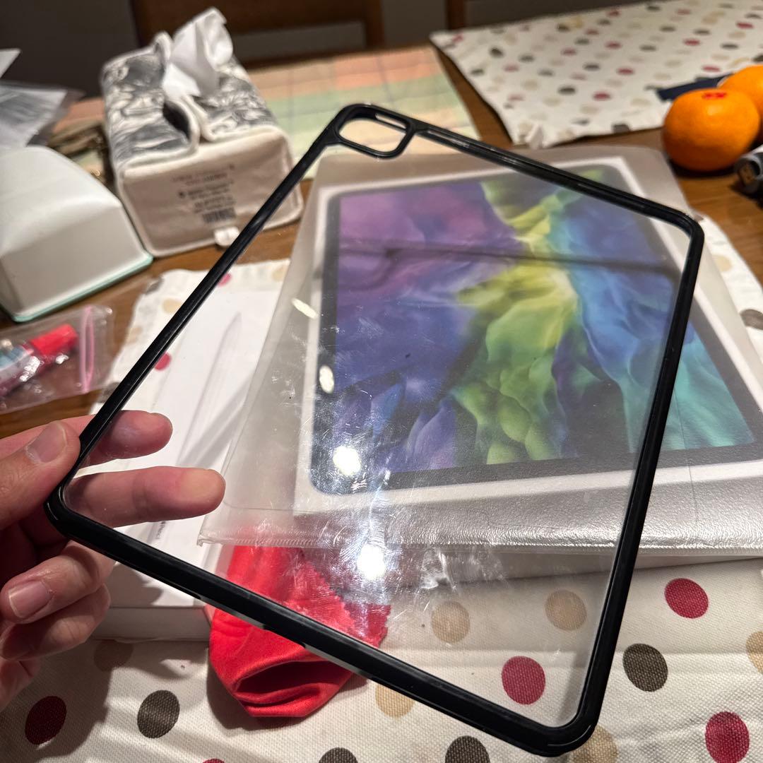 ち*わ様 iPadPro第二世代256GB MXE52J/A とApple Pe