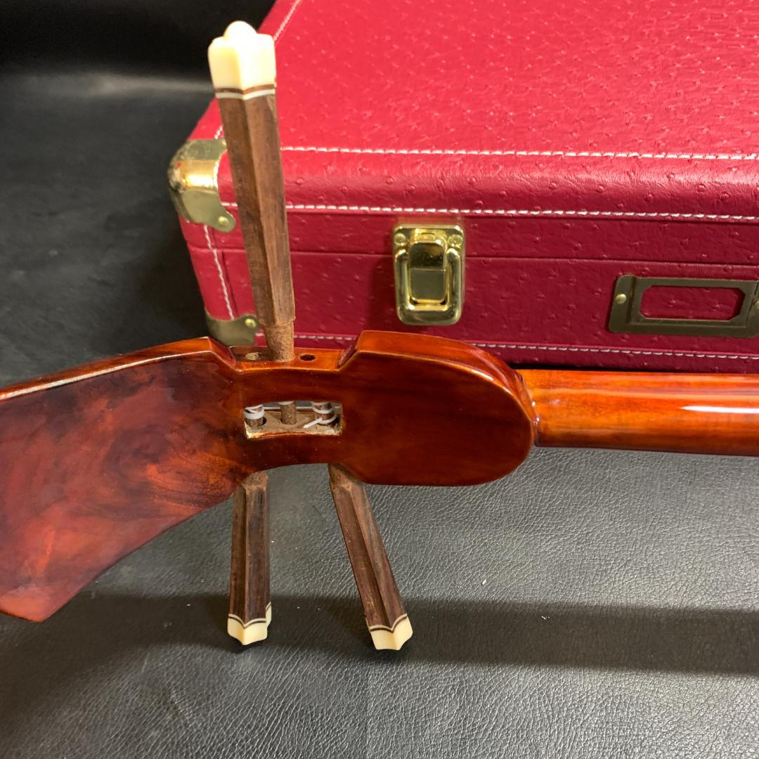 三味線 蛇皮線 木製 赤いケース付き