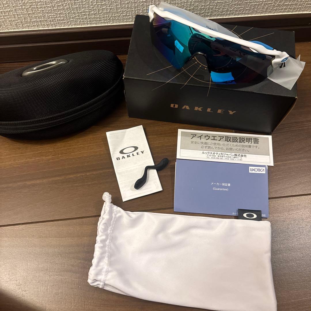 新品未使用　オークリー　レーダーevパス　プリズム　サファイア