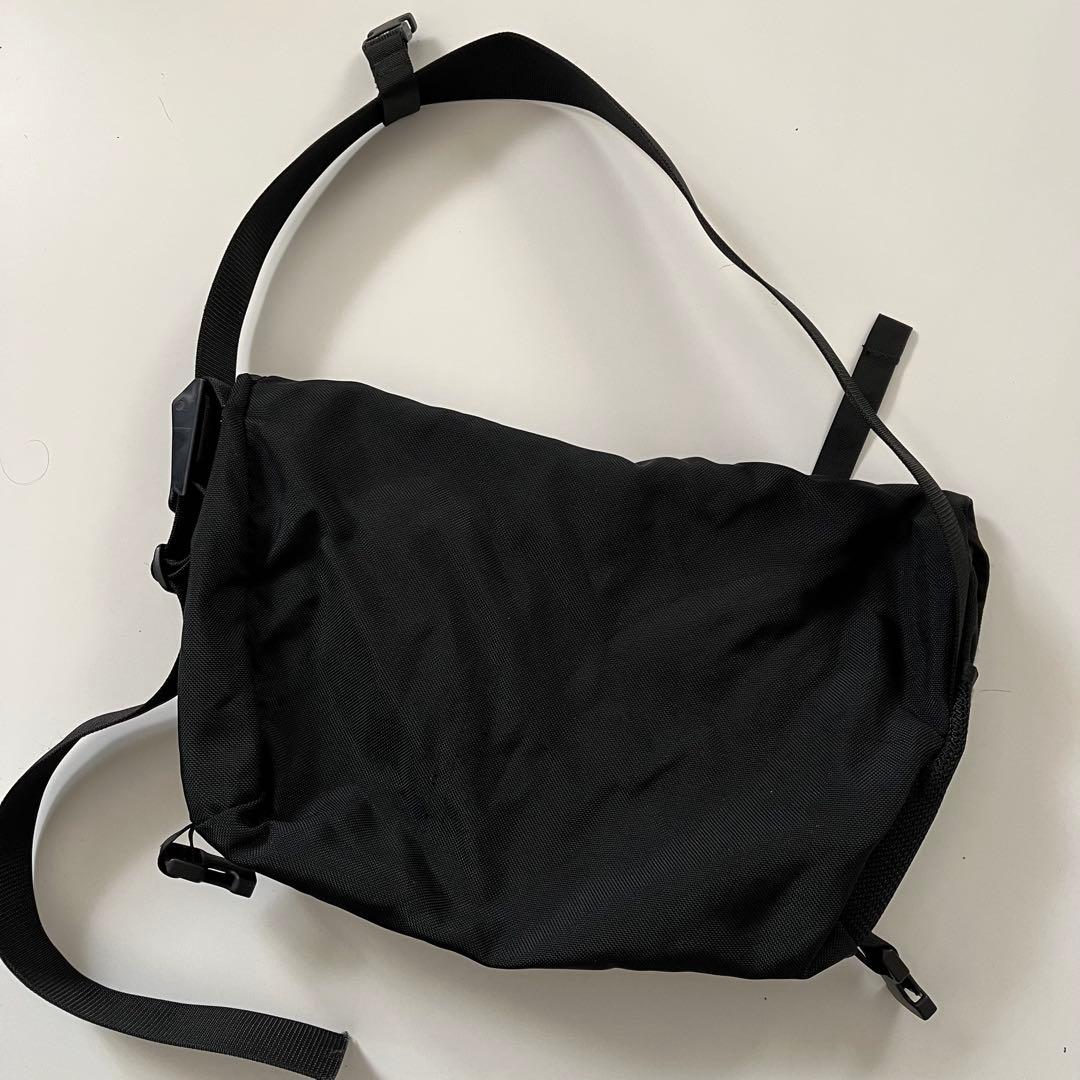 パタゴニア クリティカルマスバッグ　メッセンジャーバッグ　ブラック