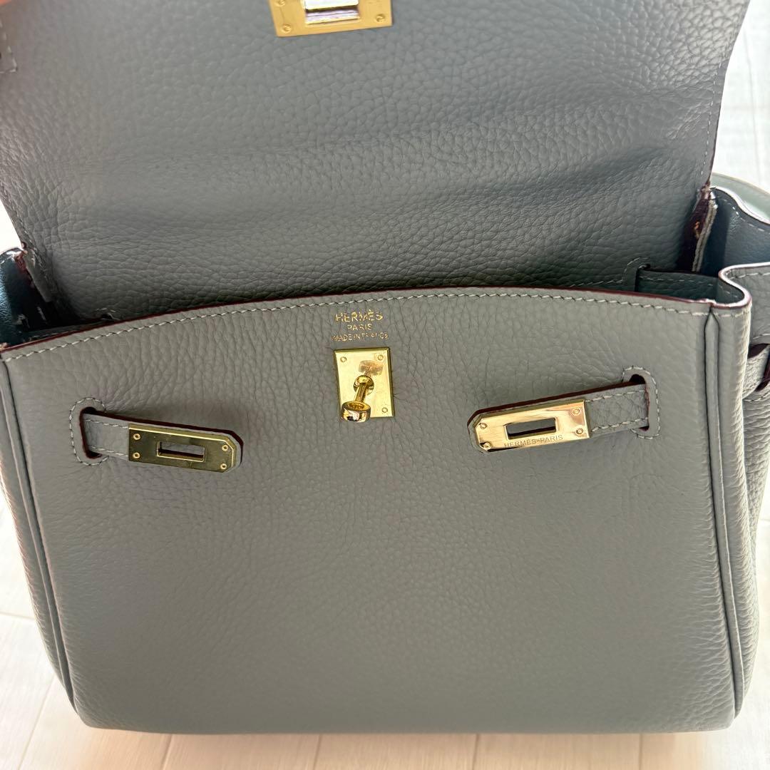 ブルー レザーハンドバッグ