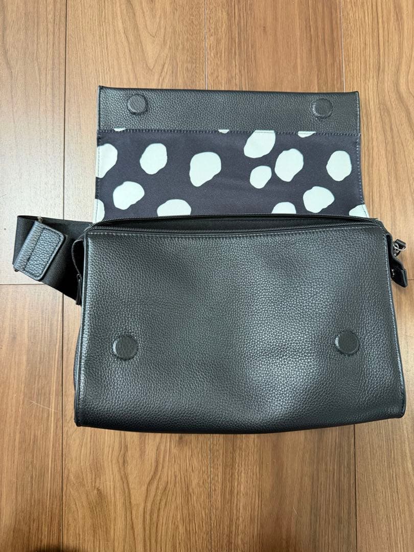 限定カラー　ear PAPILLONNER 　ワイドテープショルダー