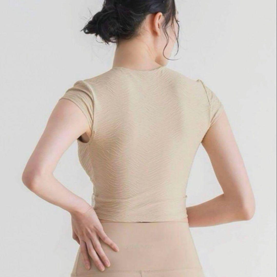 美品SUKALA キャップスリーブトップス ホットヨガスタジオラバ LAVA