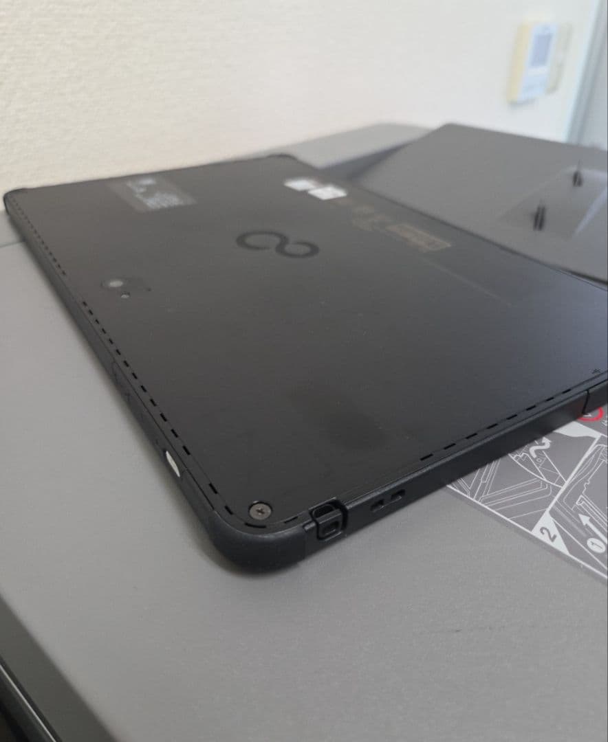 玉手箱 富士通 ARROWS Tab Q7310/DB キーボード付き