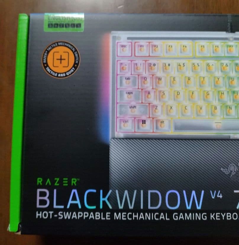 キーボード RAZER BLACKWIDOW V4 75% PHANTOM WHITE