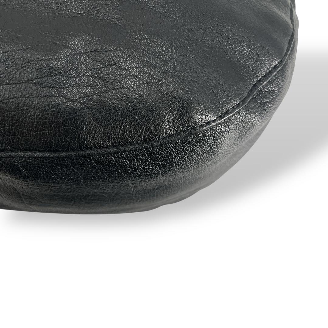 マルベリー　ショルダーバッグ　ターンロック　カーフスキン　金具　ブラック　レザー