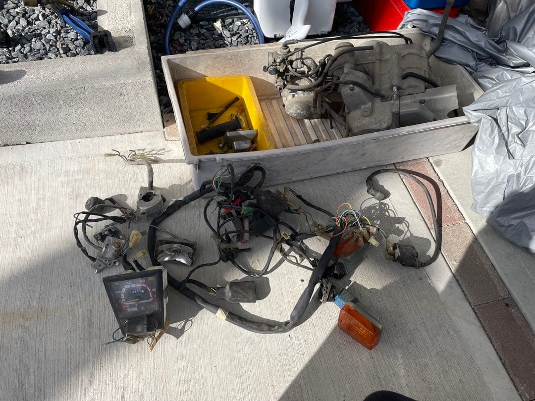 パーツ Yasuharu Matsui