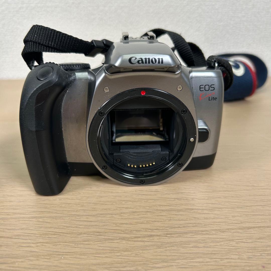 Canon EOS Kiss Lite カメラ　B179
