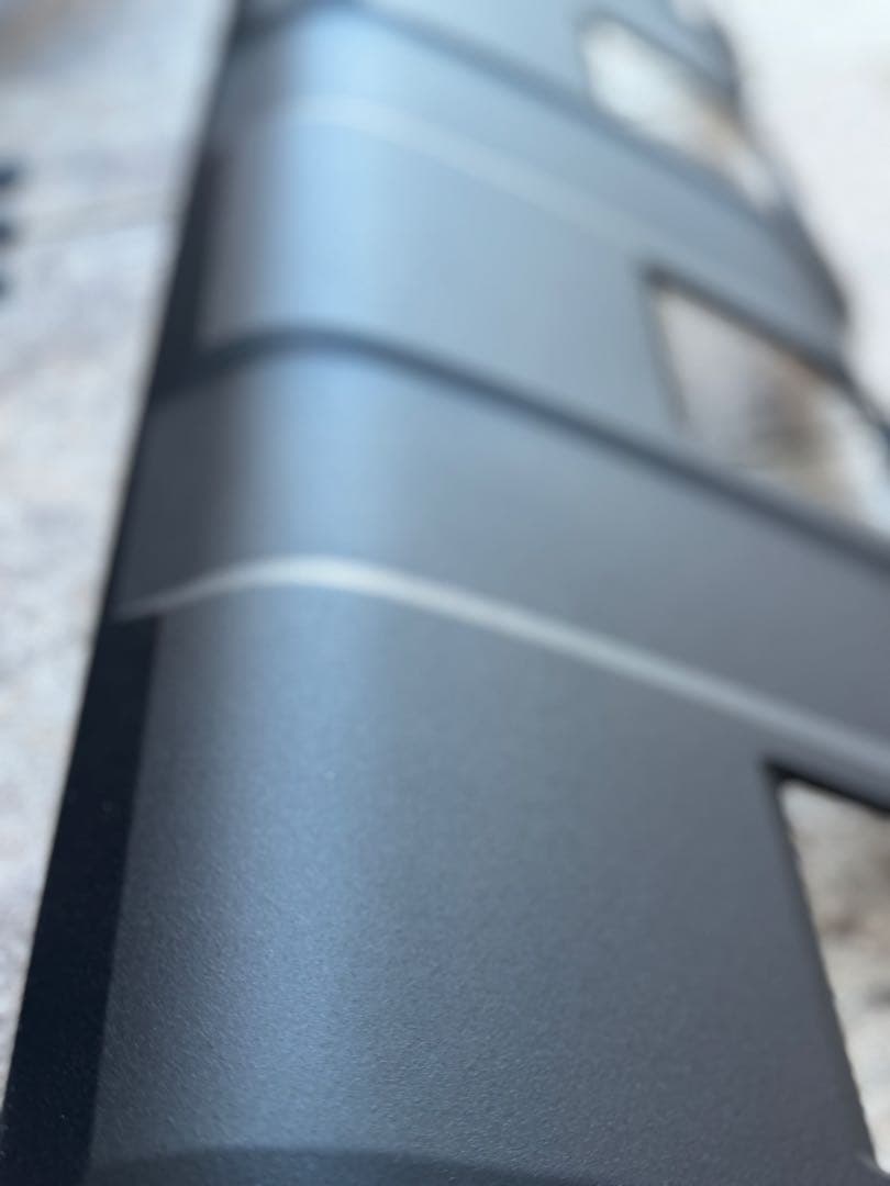 ランドクルーザー250 グリル　ラプターライナー塗装