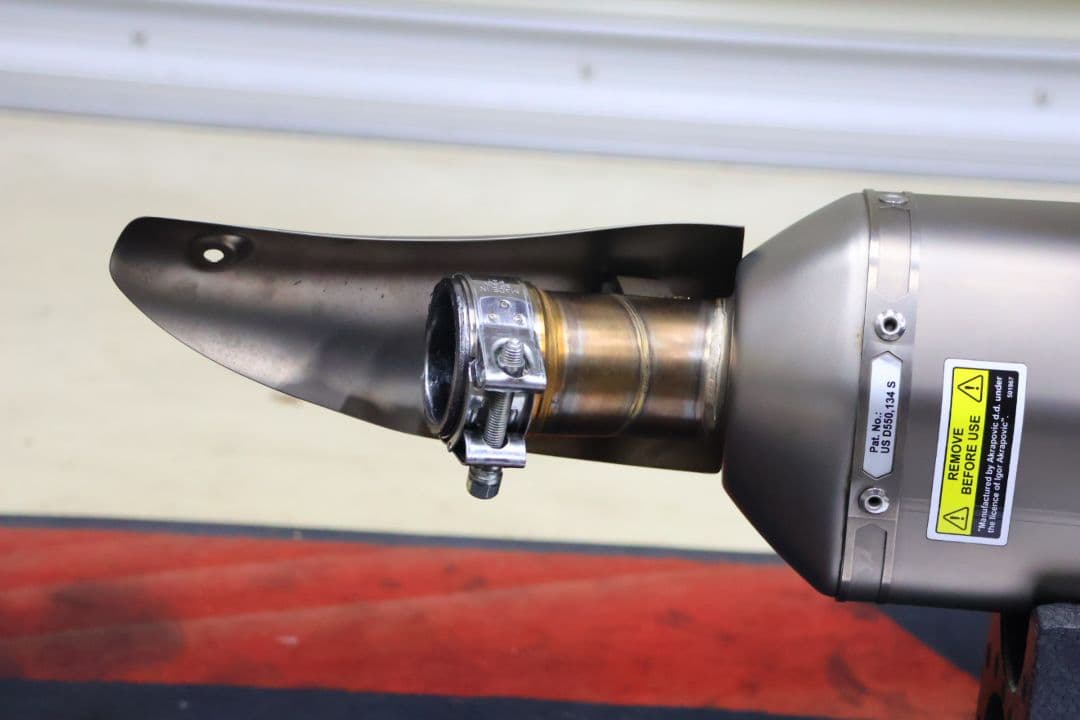 NINJA250 400 Z250 アクラポビッチスリップオンマフラー18〜