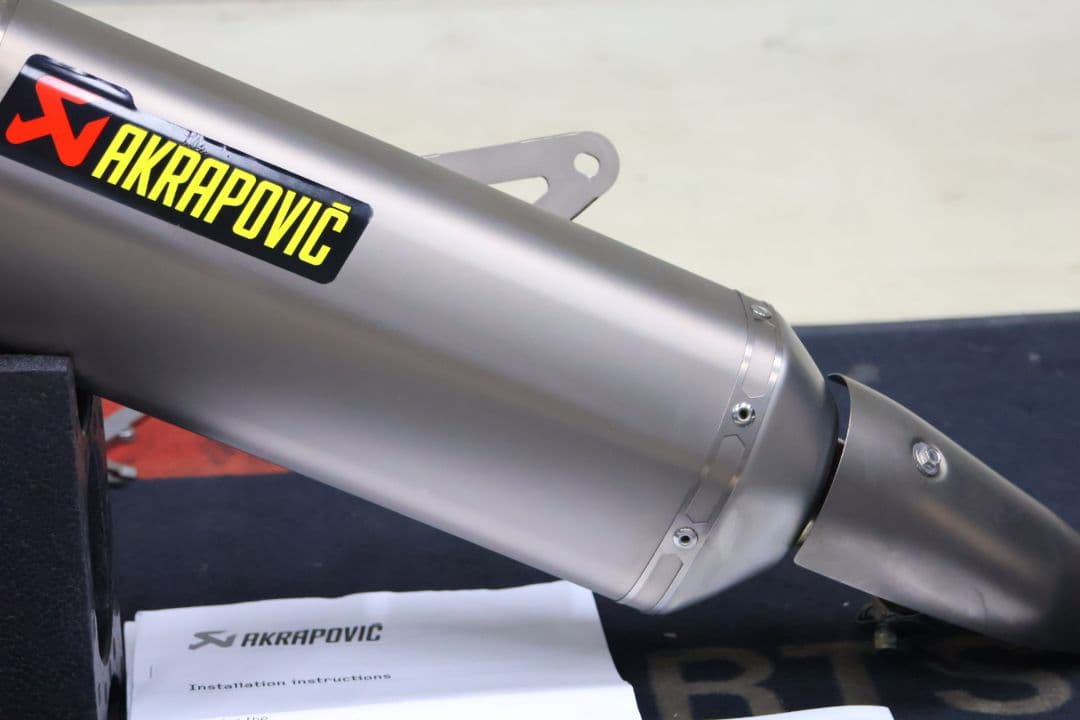 NINJA250 400 Z250 アクラポビッチスリップオンマフラー18〜