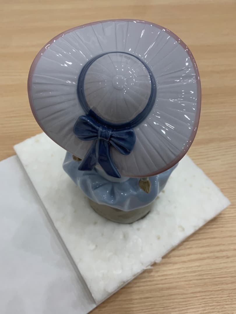 【極美品】リヤドロ　花の香りにつつまれて　置物 人形