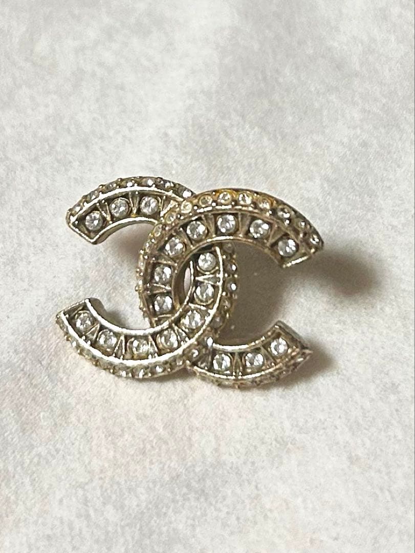 CHANEL ダブルCロゴ ストーン付きピアス(片耳)