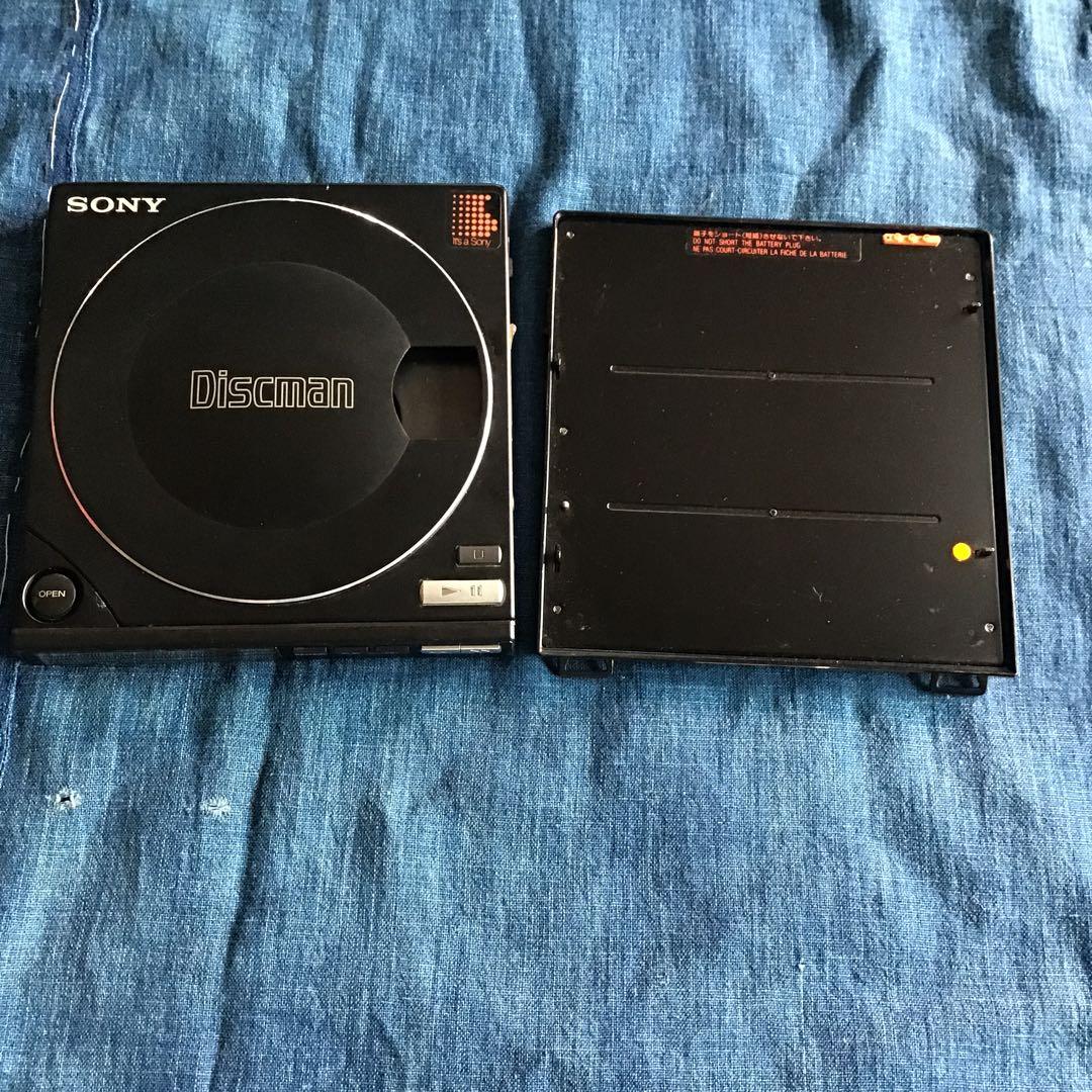 SONY Discman ポータブルCDプレーヤー　D₋100
