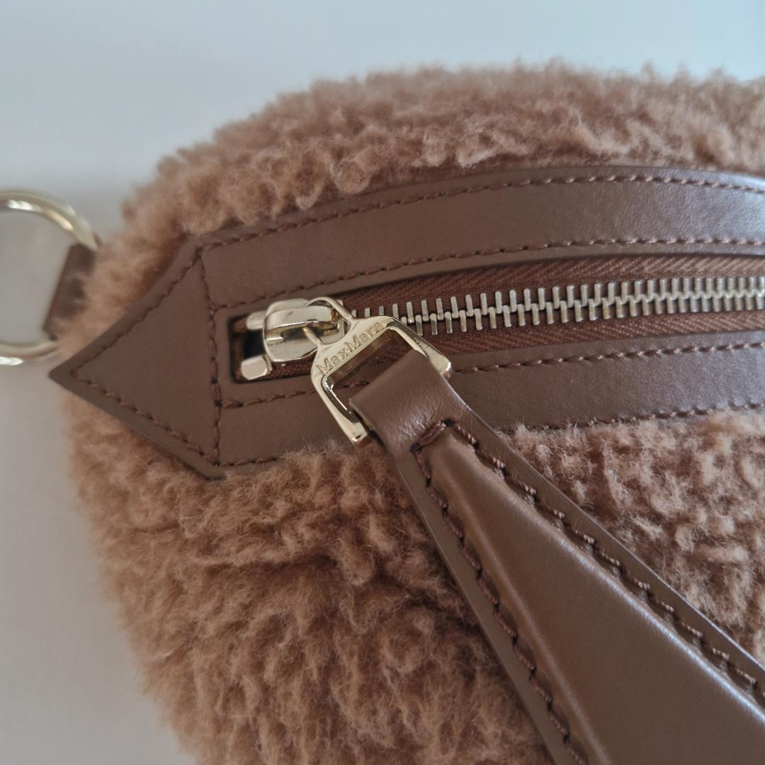 ほぼ未使用　Maxmara　テディベア　ボディバッグ　 ウエストポーチ