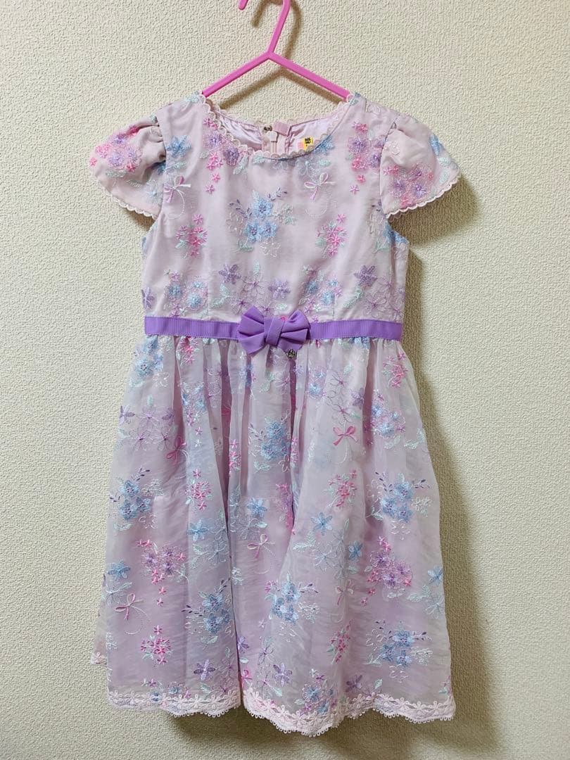 ピンクフローラル刺繍ドレス&カーディガンセット