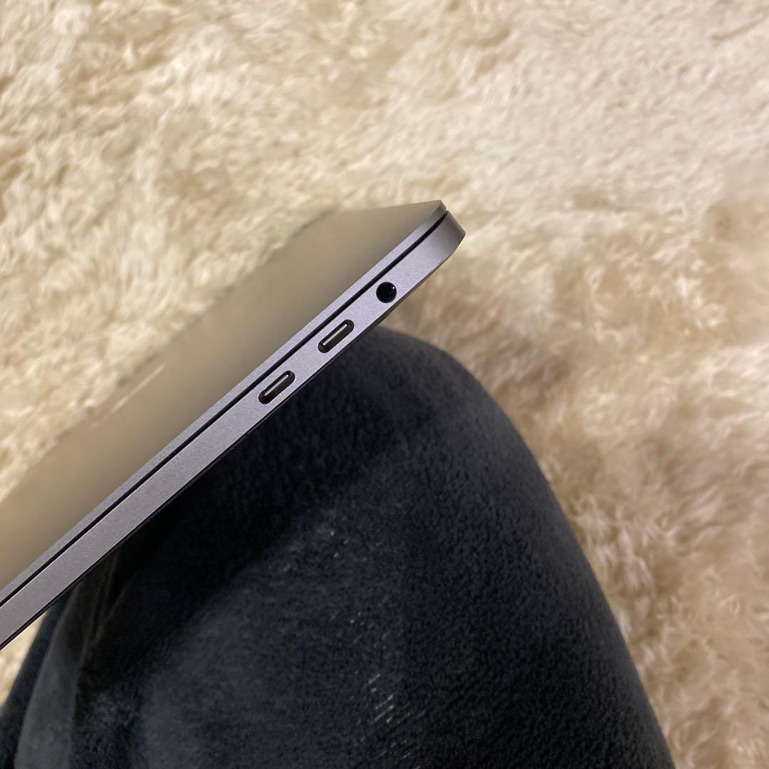 MacBook Pro 2019 Intel Touch Barスペースグレー