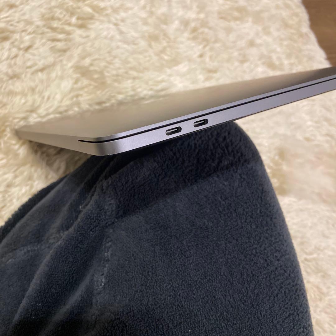 MacBook Pro 2019 Intel Touch Barスペースグレー