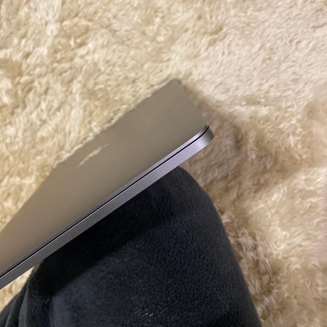 MacBook Pro 2019 Intel Touch Barスペースグレー