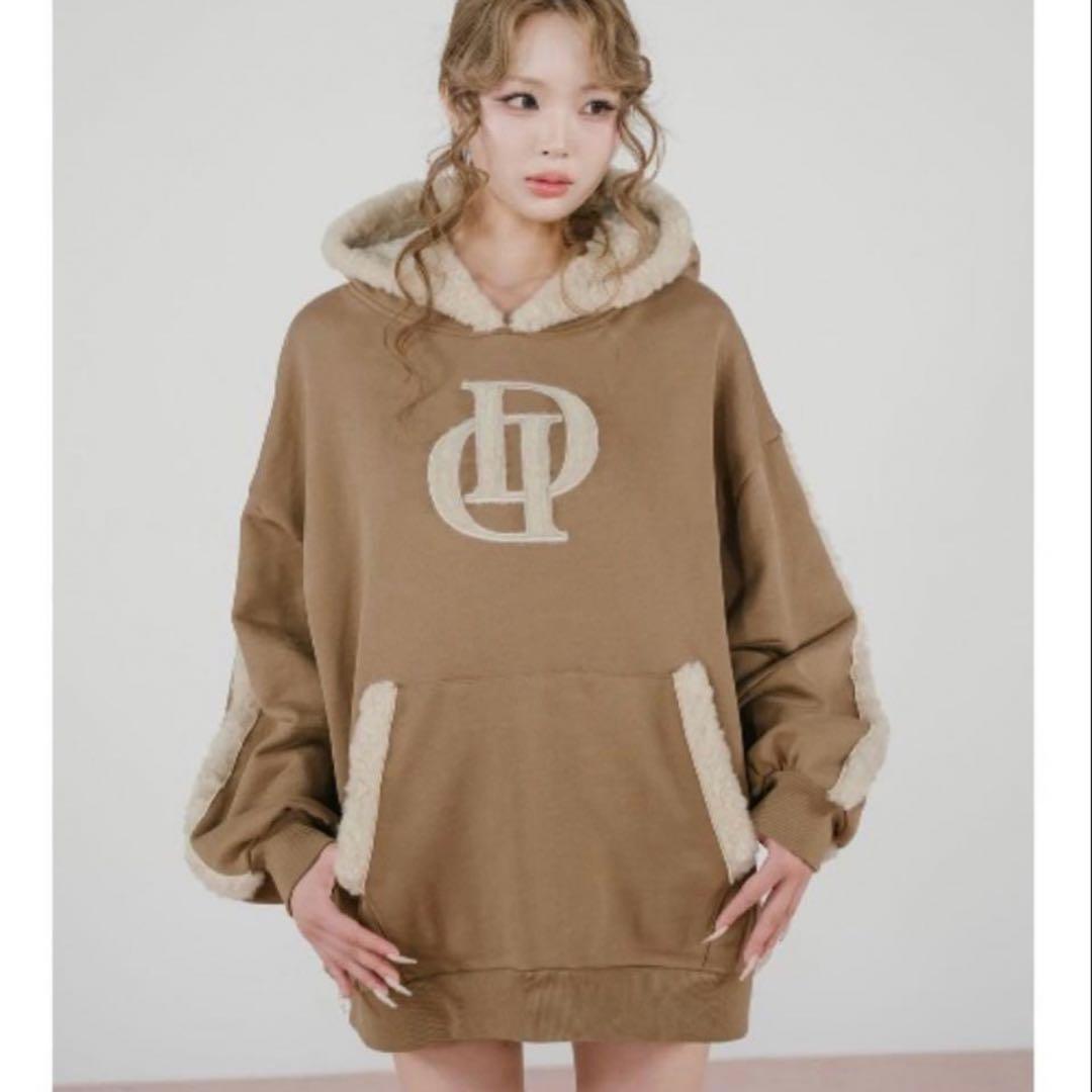 DDボアスウェットフーディー