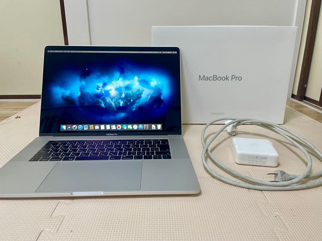 MacBook本体 MacBook Pro 2019 15.4\