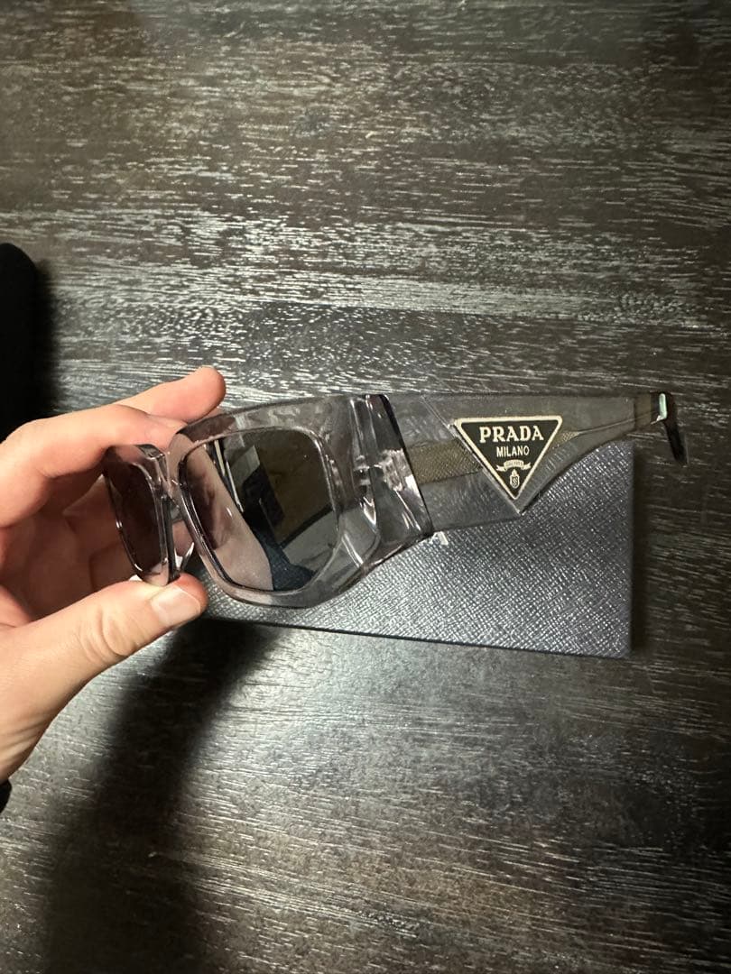 PRADA クリアフレーム サングラス