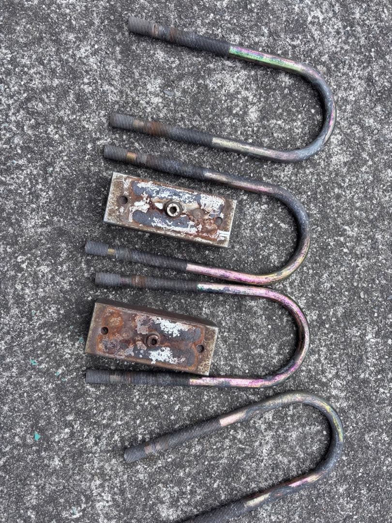 ハイエース 200系2WD ディーゼル　KYB ショック 玄武 トーションバー