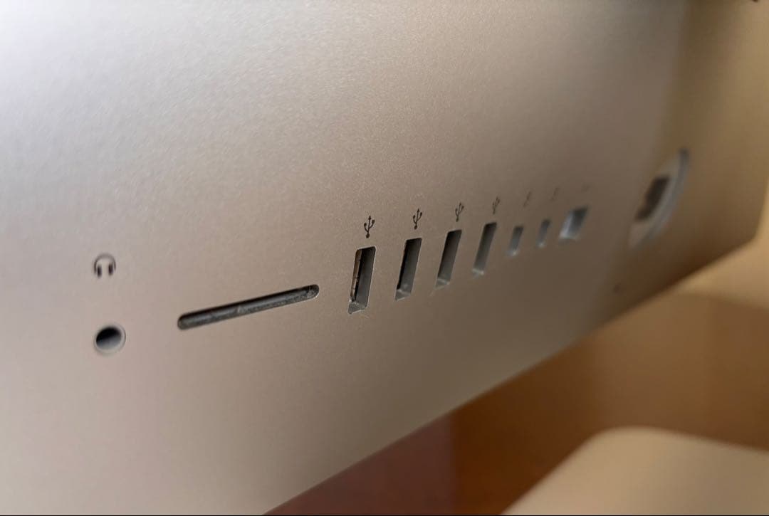 リ*ン様 Apple iMac 21.5インチ キーボード・マウス付き　Late