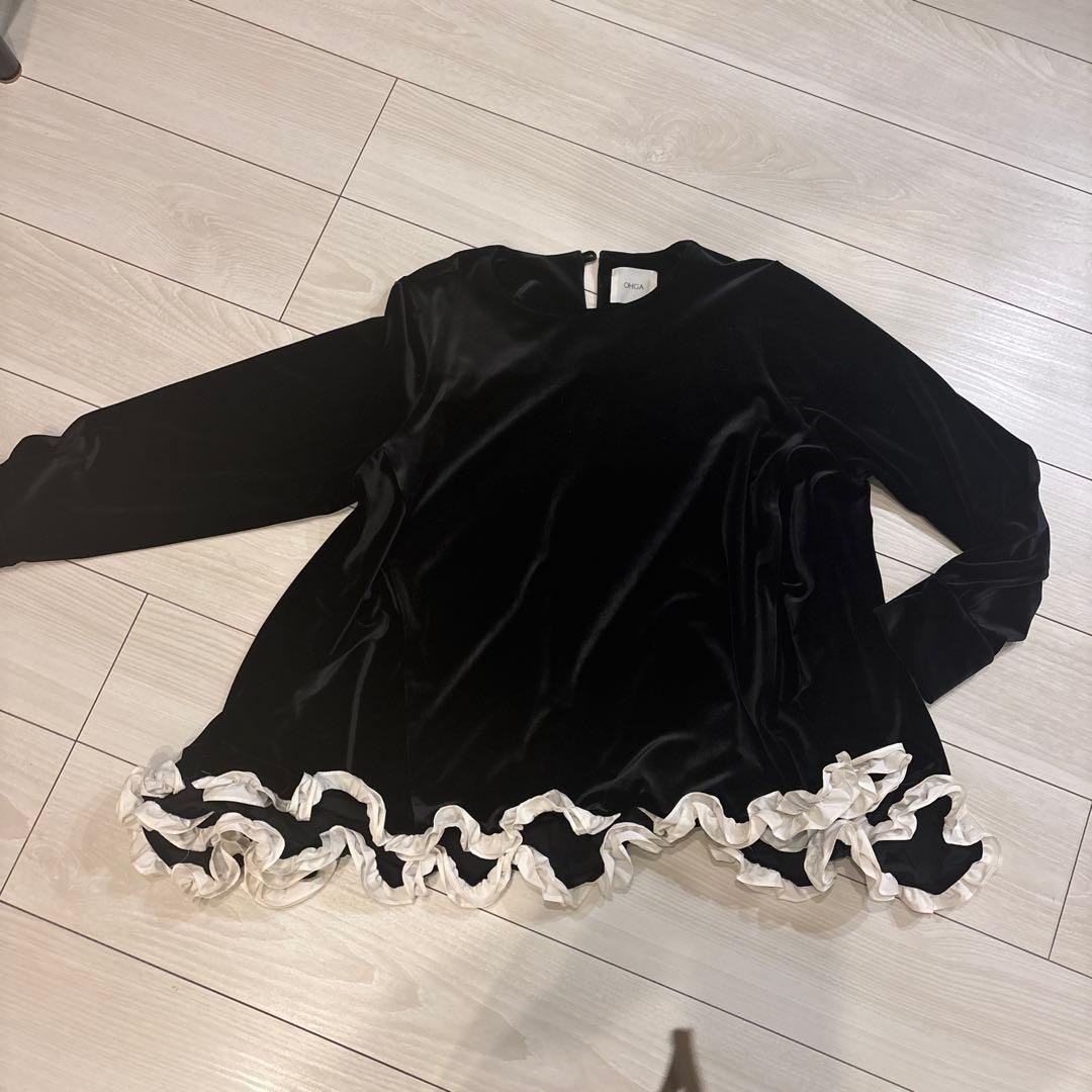 OHGA ベロア トップス　黒色　お値下げ