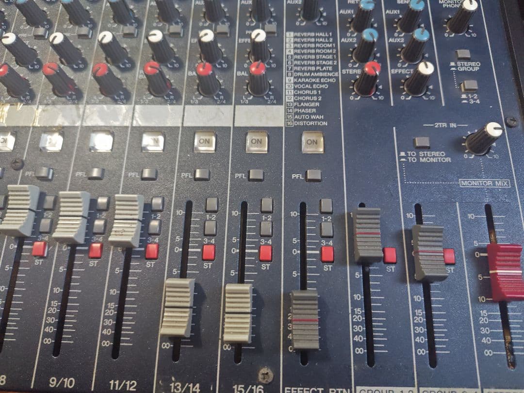 Yamaha MG166CX アナログミキサー