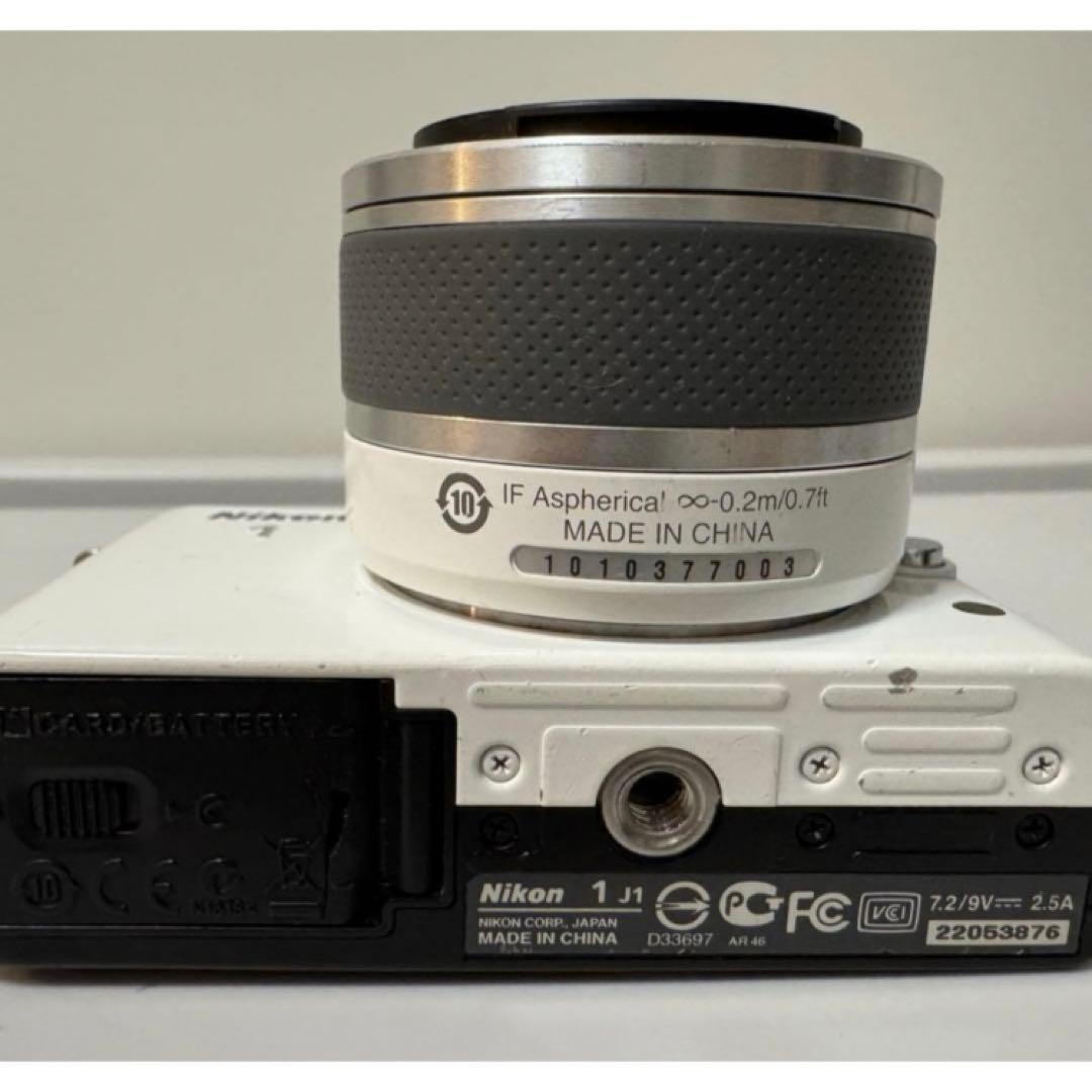 ⭐︎Nikon 1 J1 ホワイト1 NIKKOR 10-30mm⭐︎通電確認済み