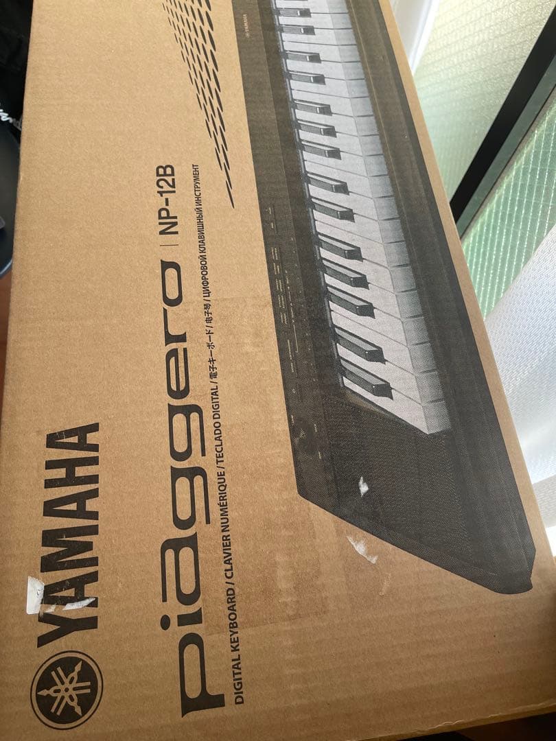 Yamaha Piaggero NP-12B デジタルキーボード