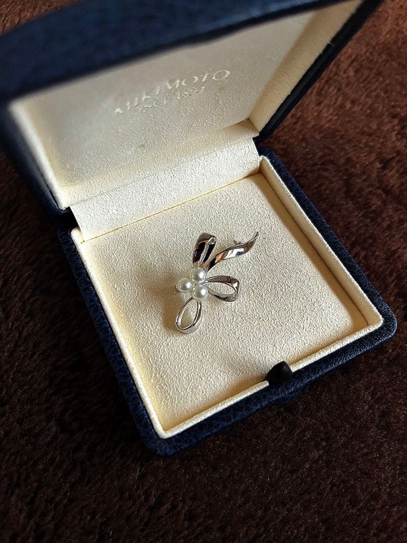 は*マ様 MIKIMOTO ミキモト アコヤ真珠3粒 リボンモチーフ シルバー